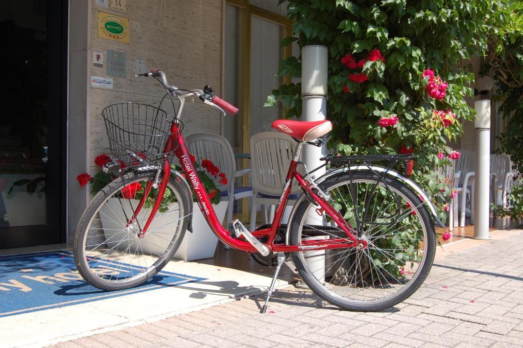 Hotel Wally Lido di Jesolo Bagian luar foto